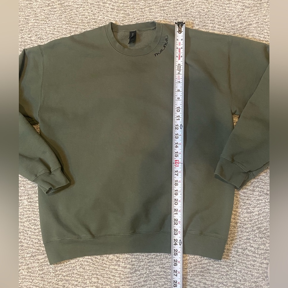 Gildan Mama Embroidered Crewneck Sweatshirt Women’s Large Olive Green Quality - Picture 7 of 10